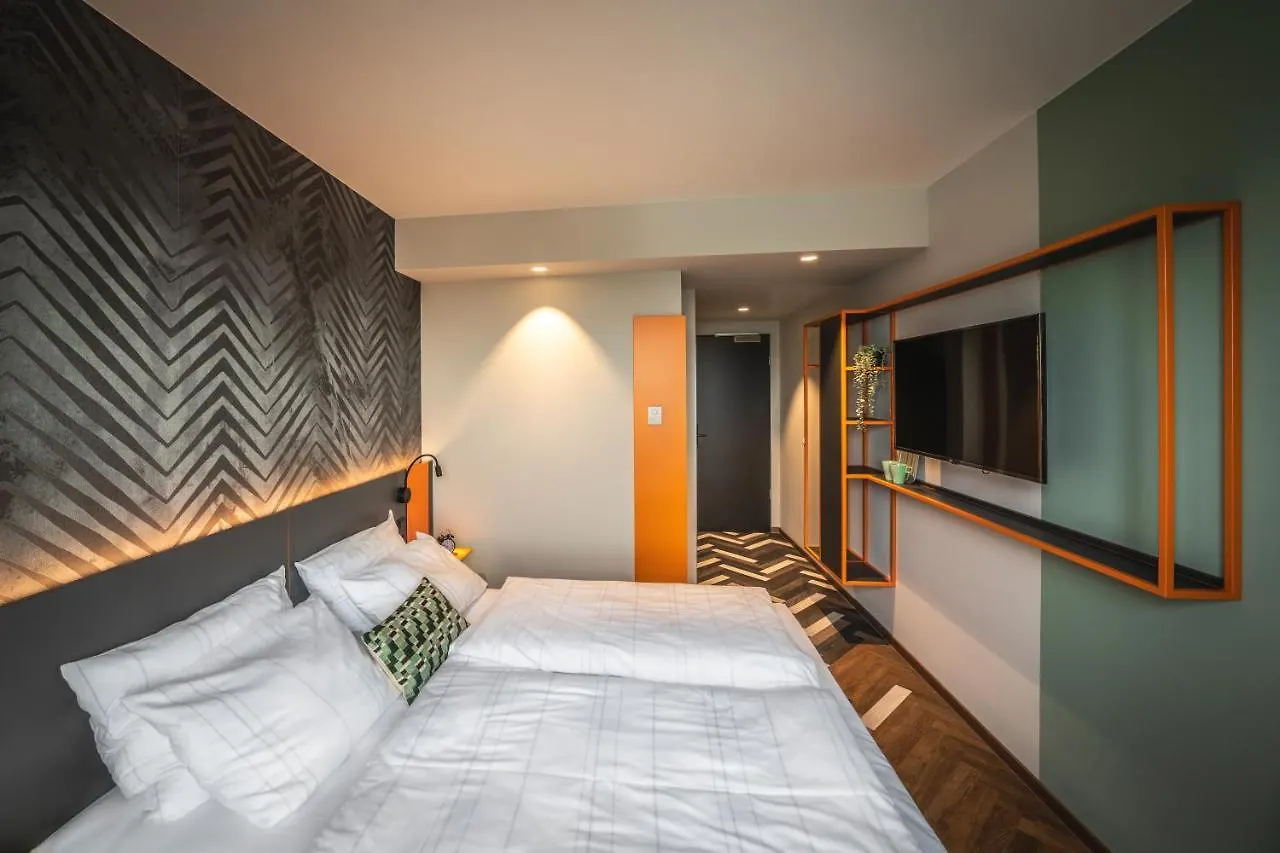 Loginn Hotel Berlin Airport 독일