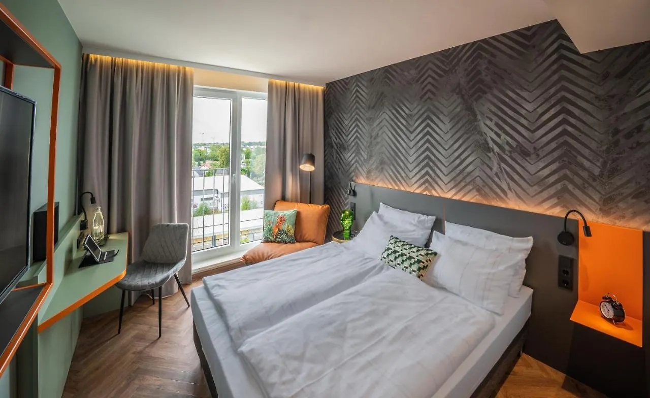 Loginn Hotel Berlin Airport