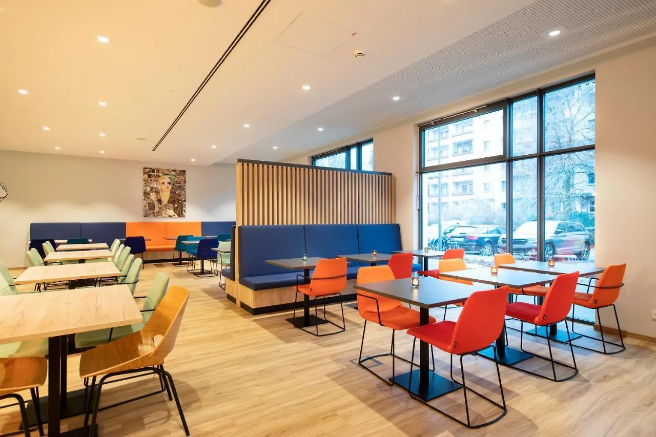 Loginn Hotel Berlin Airport