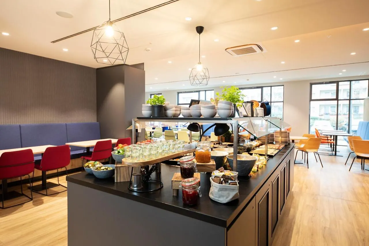 Loginn Hotel Berlin Airport